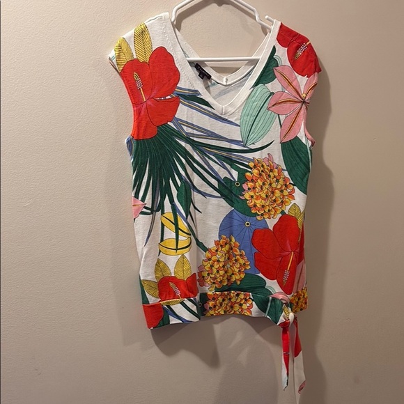 Talbots Tops - Talbots women’s small floral / tropical Tie Front knit top - cotton blend